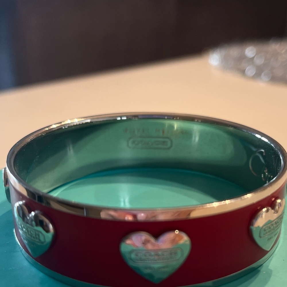 Coach heart bangle